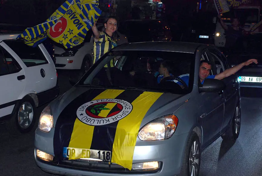 Her yer sarı lacivert 13