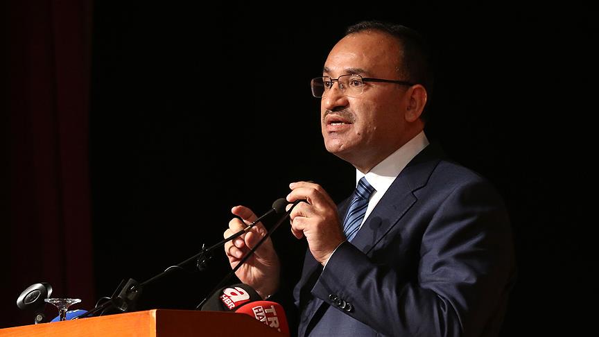 Bozdağ'dan "istifa" açıklaması: Değişim iradesine uygun hareket etmelerini bekliyorum