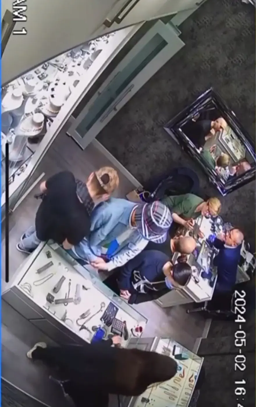 Nişantaşı’nda 500 bin liralık hırsızlık 1 Nişantaşı’nda 500 bin liralık hırsızlık 1