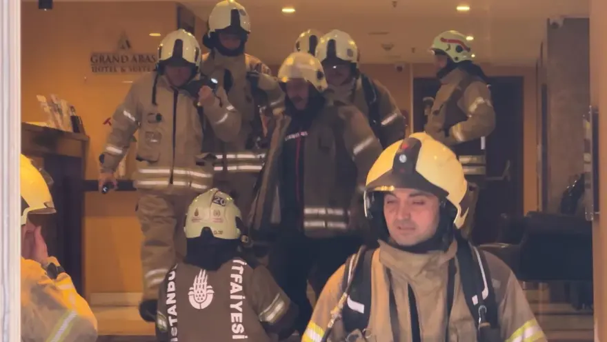 Mecidiyeköy'de korku dolu anlar: Otelin elektrik panosunda yangın çıktı 1