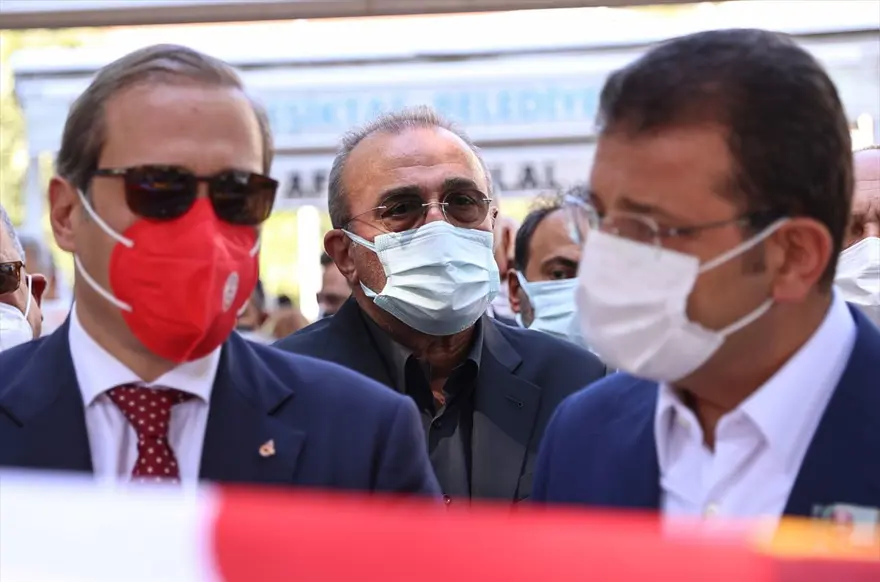 Duygun Yarsuvat son yolculuğuna uğurlandı 4