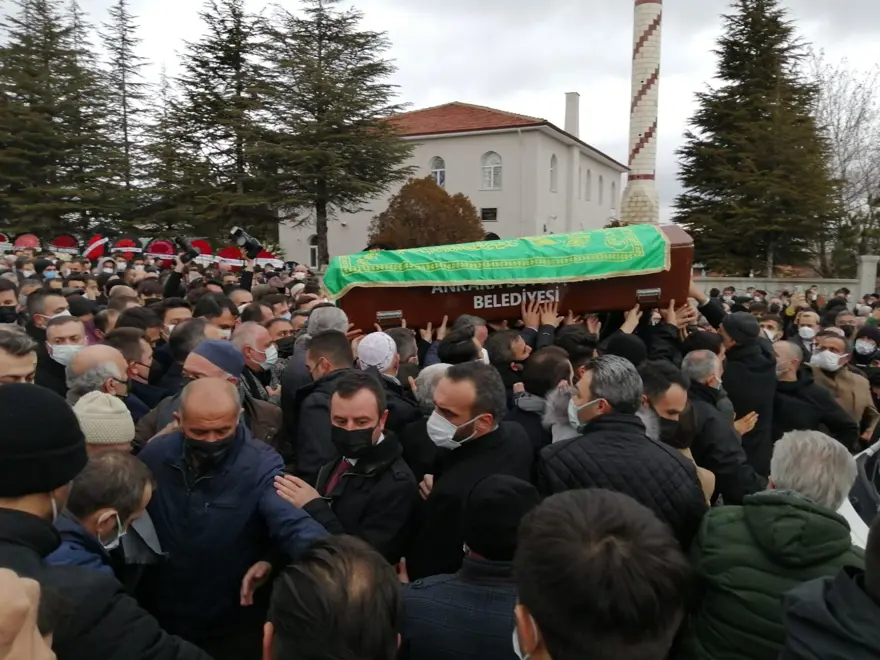 Ahmet Çalık son yolculuğuna uğurlandı 17