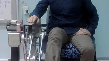 Teşhis koyup, tedavi yapabilen yerli robot üretildi