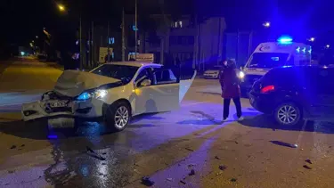 Bolu'da iki otomobil çarpıştı: 1 kişi yaralandı
