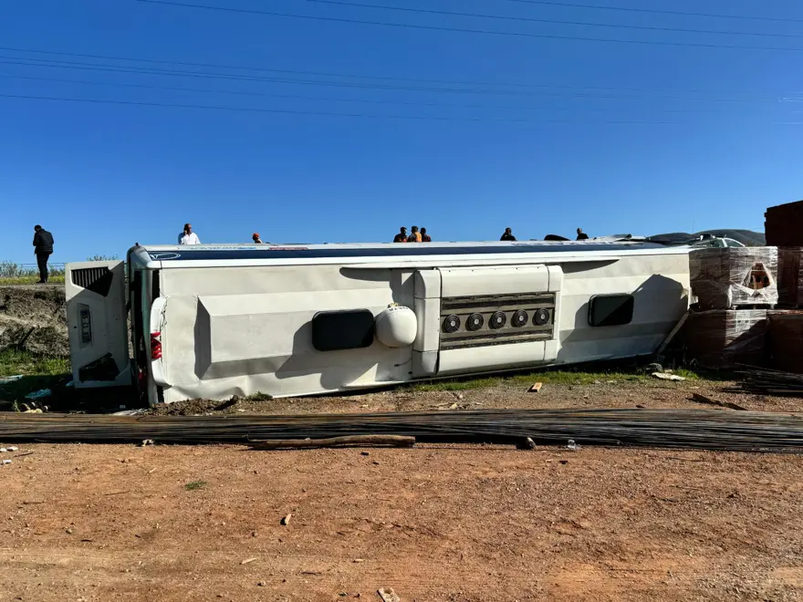 Malatya’da yolcu otobüsü devrildi: 22 yaralı 