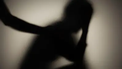 Eşini “teni koyu olduğu için" yakarak öldürdü: İdam edilecek