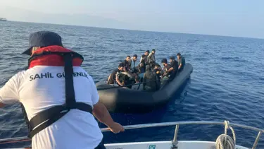 Datça açıklarında 23 kaçak göçmen kurtarıldı