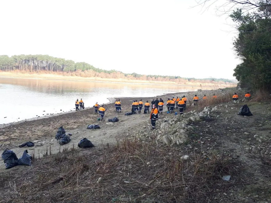 İstanbul'da baraj havzalarından 40 ton atık çıktı 4