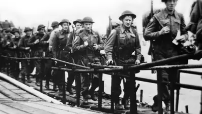 102 yaşındaki 2. Dünya savaşı gazisi kutlamalara giderken hayatını kaybetti