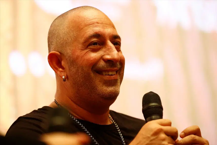 Cem Yılmaz, yeniden 'stand up' şov yapacak 2