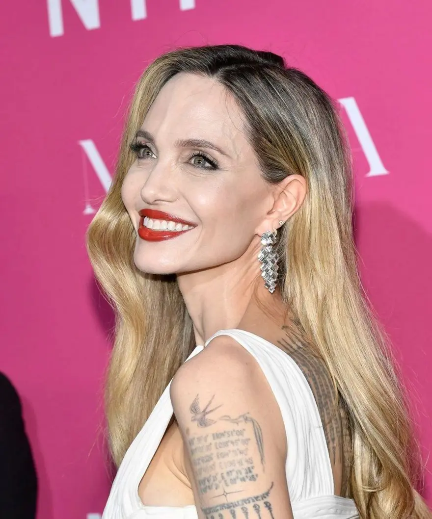 6 çocuk annesi Angelina Jolie: Hiçbiri oyuncu olmayacak 1 6 çocuk annesi Angelina Jolie: Hiçbiri oyuncu olmayacak 1