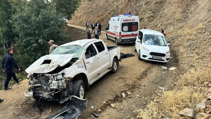 Önce şehitten sonra ailesinden acı haber: Cenaze için yola çıkan yakınları şarampole yuvarlandı 6 Önce şehitten sonra ailesinden acı haber: Cenaze için yola çıkan yakınları şarampole yuvarlandı 6