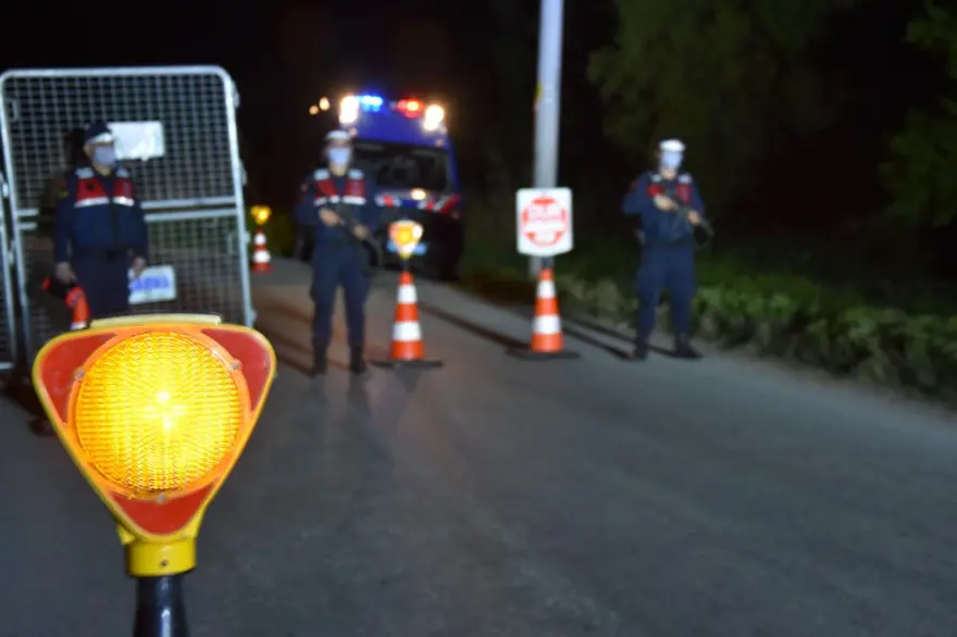 Kütahya'da bir mahalle ve dört sokağa corona virüs karantinası 1