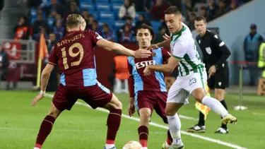 SON DAKİKA: Trabzonspor, yoluna Konferans Ligi play-off turunda devam edecek