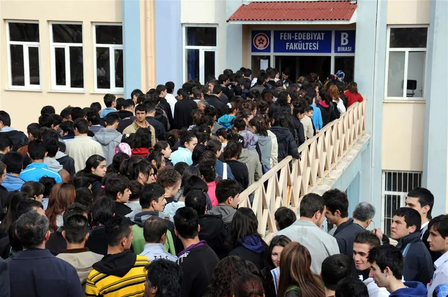 1.5 milyon aday ter döktü 2