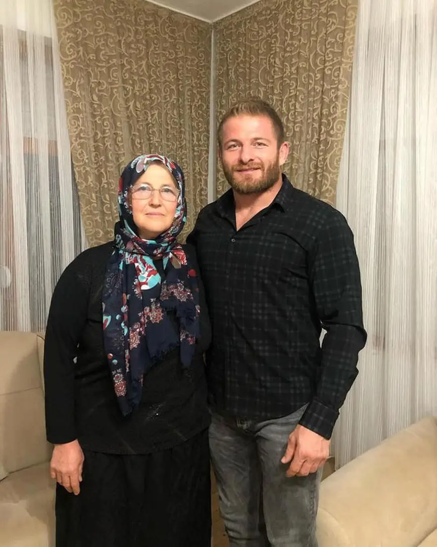 Survivor İsmail Balaban nişanlısı ve annesi hakkında konuştu: İki tarafı da dinlemem lazım 7