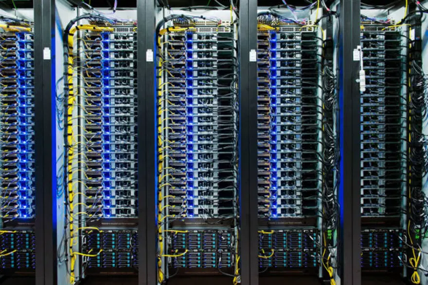 Facebook'un ABD dışındaki ilk veri merkezi 8