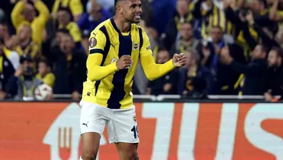 “Fenerbahçe’de dev takas” (18Kasım 2024 spor manşetleri)