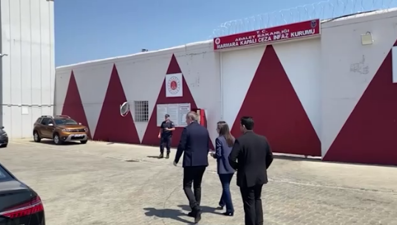 DEM Parti heyeti Silivri'de