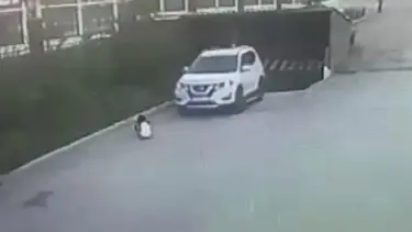 Site içerisinde otomobilin altında kalan çocuk "asli kusurlu" bulundu! Aileden karara itiraz