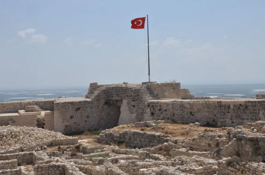 "Tılsımlı mezar tableti" bulundu: Kötülük ve düşmandan koruduğuna inanılıyor! 9 "Tılsımlı mezar tableti" bulundu: Kötülük ve düşmandan koruduğuna inanılıyor! 9