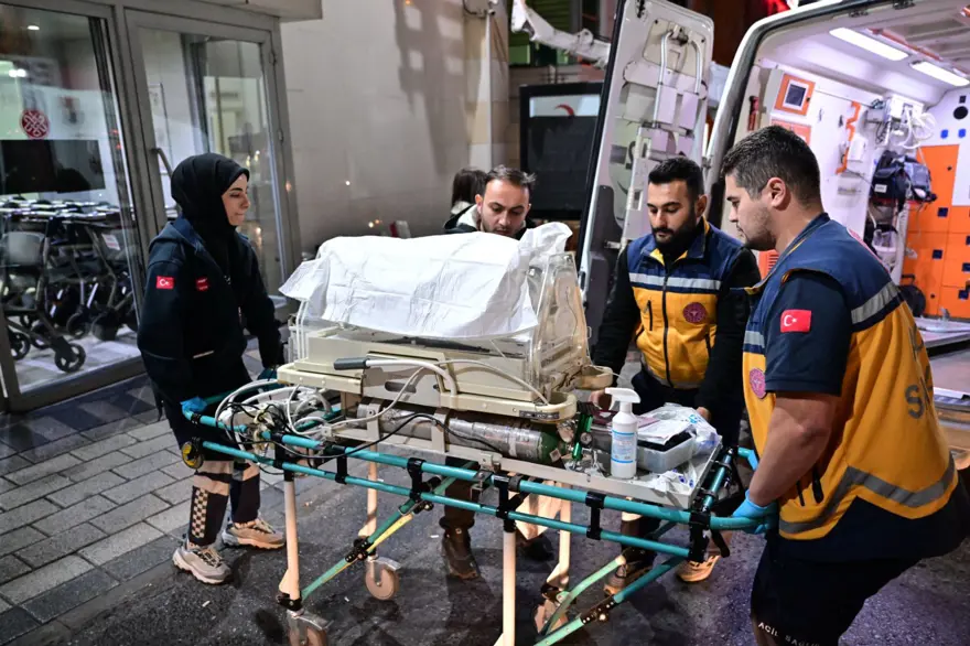 “YOĞUN BAKIMLARIMIZ DOLU” 5