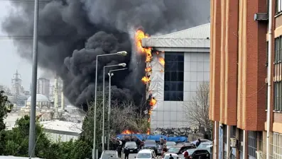 Başakşehir'de sanayi sitesinde yangın