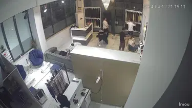 Denizli'de ilginç olay: 7 saat bakım yaptırdı, 25 bin TL'yi ödemeden kaçtı