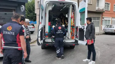 Evinde düşüp yaralanan yaşlı adamı ekipler kurtardı