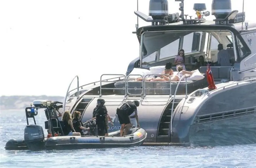 Ronaldo'nun yatına polis baskını Ronaldo'nun yatına polis baskını