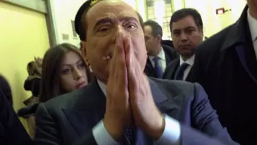 Berlusconi'ye hapis şoku