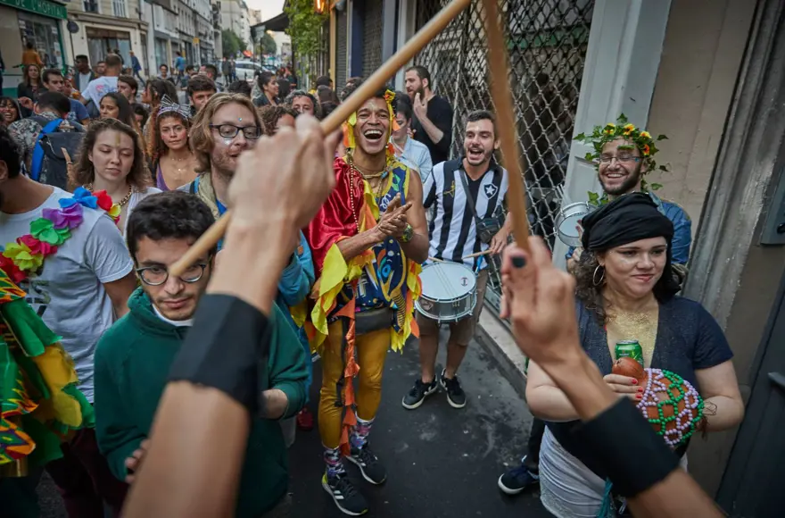 Paris'te salgını yok saydılar 7