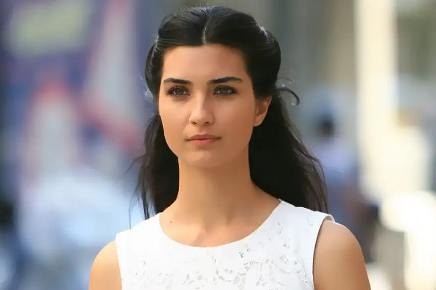 Tuba Büyüküstün, Sefirin Kızı, Tuba Büyüküstün kimdir, 6