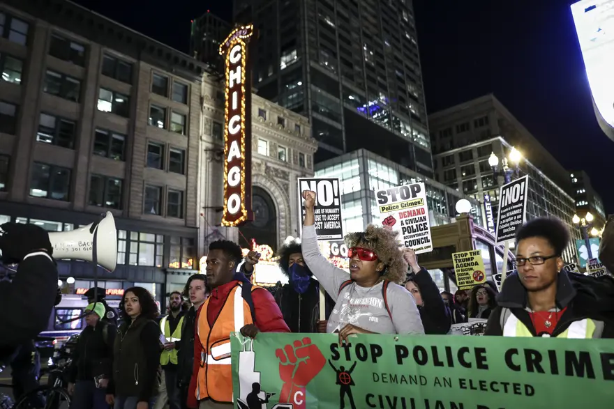 Şikago’da çifte Trump protestosu 13