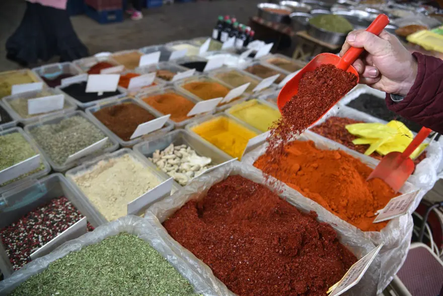 Kuruyemiş ile baharat tezgahında kanser riski 6 Kuruyemiş ile baharat tezgahında kanser riski 6