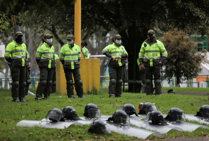 Kolombiya'da polis şiddeti protestoları: 10 ölü 7