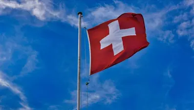 İsviçre’de seçmenler, "süper zenginlere" vergi kararını reddetti