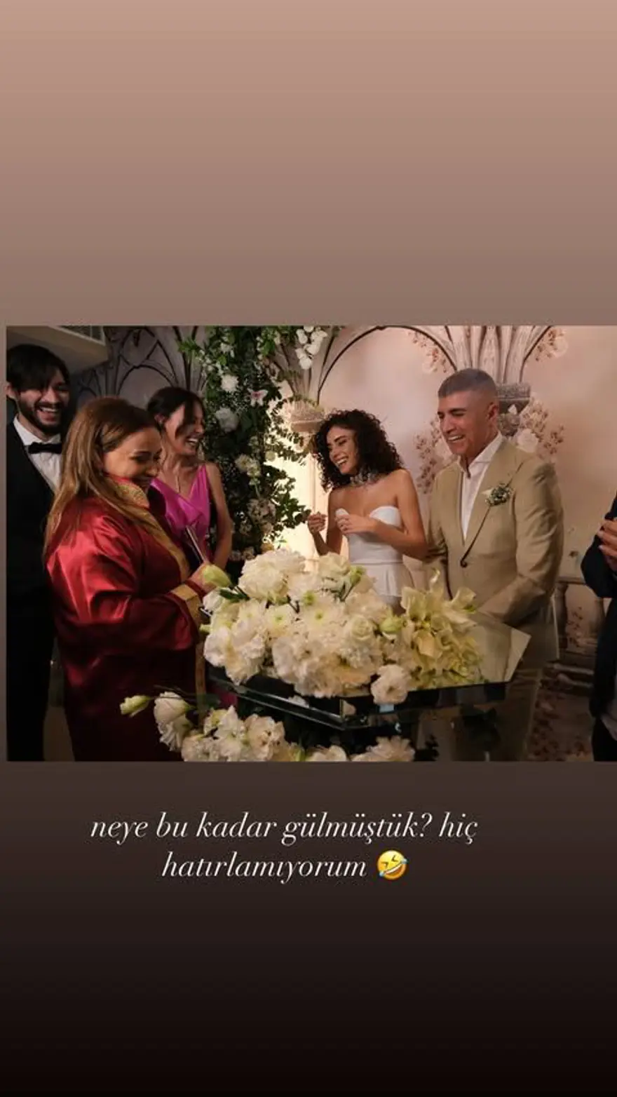 "Çekirdek ailemi korumaya alıyorum" demişti: Özcan Deniz 2'nci evlilik yıl dönümünü kutladı 11