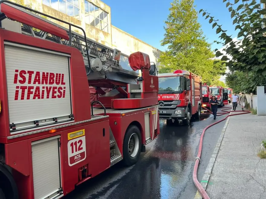 Beykoz’da yangın paniği (Binada başladı, gecekonduyasıçradı) 4