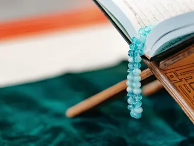 YATSI NAMAZI NASIL KILINIR? Yatsı Namazı toplam kaç rekattır? Yatsı Namazı farzı ve sünneti kaç rekat?