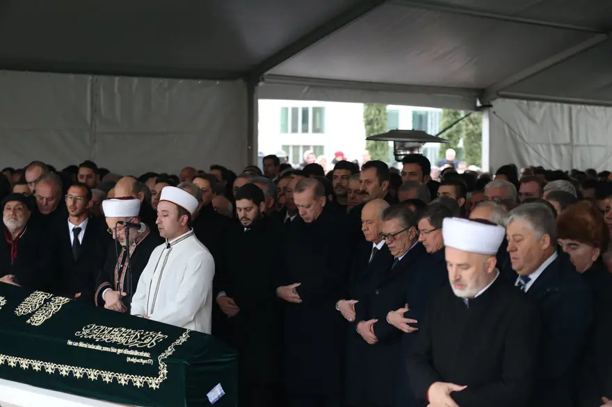 Yavuz Yılmaz son yolculuğuna uğurlandı 80 Yavuz Yılmaz son yolculuğuna uğurlandı 80