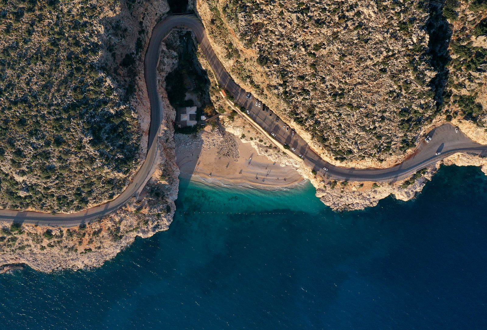 Kaputaş Plajı'ndan kış manzaraları