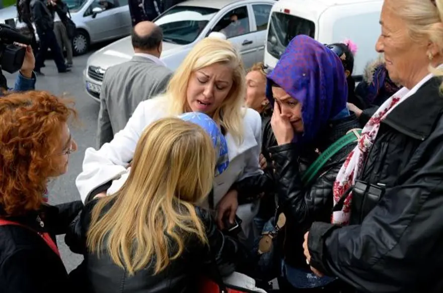CHP reklamındaki teyze gözyaşlarına hakim olamadı 17