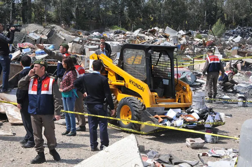 Antalya'da 'evraklar yakıldı' iddiası 5