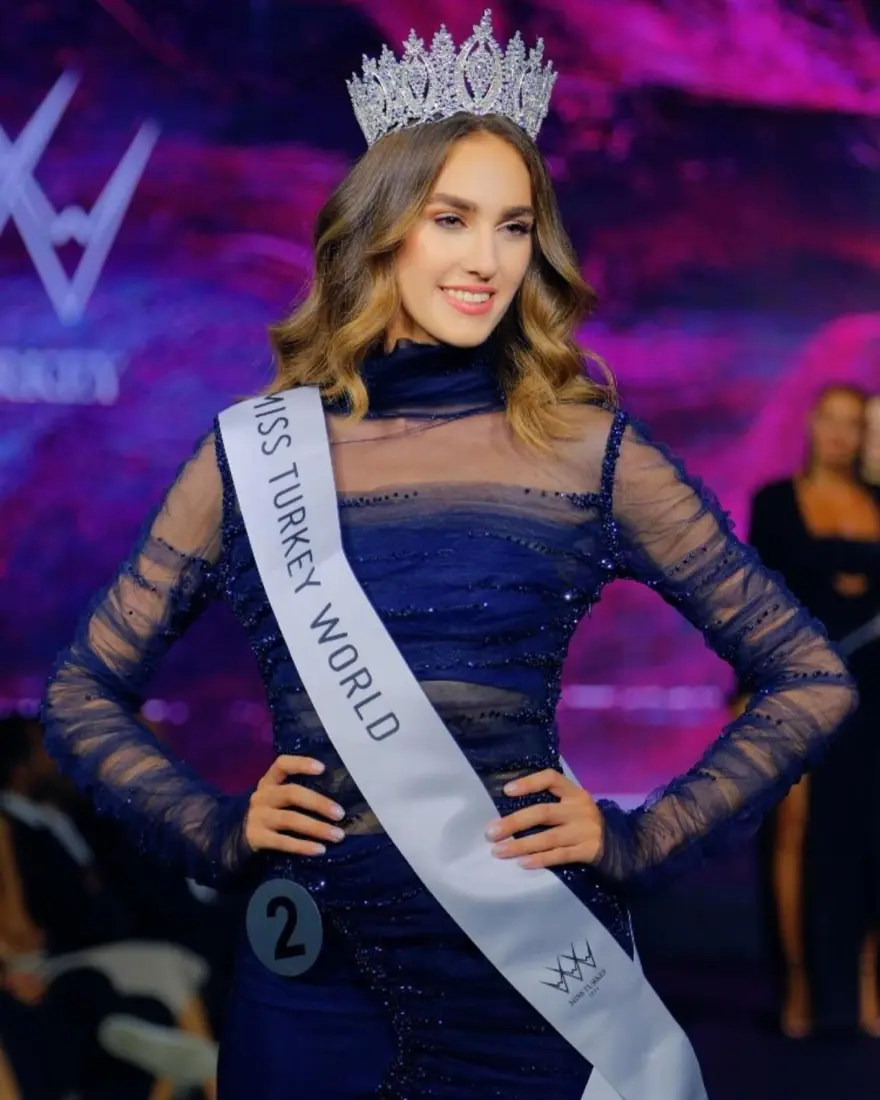 Miss Turkey birincisi İdil Bilgen Bingöl'e atandı: "Hekimlik ilk ünvanım" demişti 1 Miss Turkey birincisi İdil Bilgen Bingöl'e atandı: "Hekimlik ilk ünvanım" demişti 1