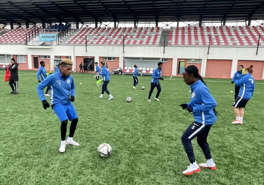 Hakkarigücüspor'un Afrikalı yıldızları 4