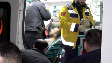 Ablası “Beni rahatsız ediyor” dedi, bacaklarından bıçakladı