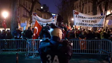 Türkler inkar yasasını protesto edecek