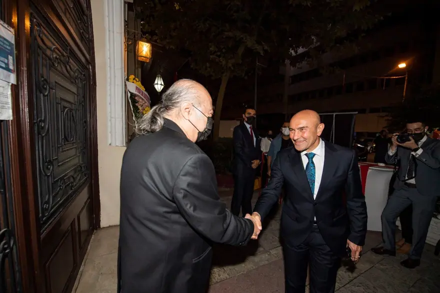 "TİYATRO İYİ Kİ VAR" 1 "TİYATRO İYİ Kİ VAR" 1