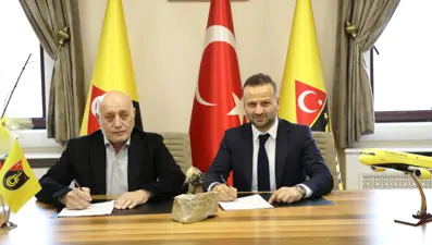 İstanbulspor teknik direktör Osman Zeki Korkmaz ile anlaştı